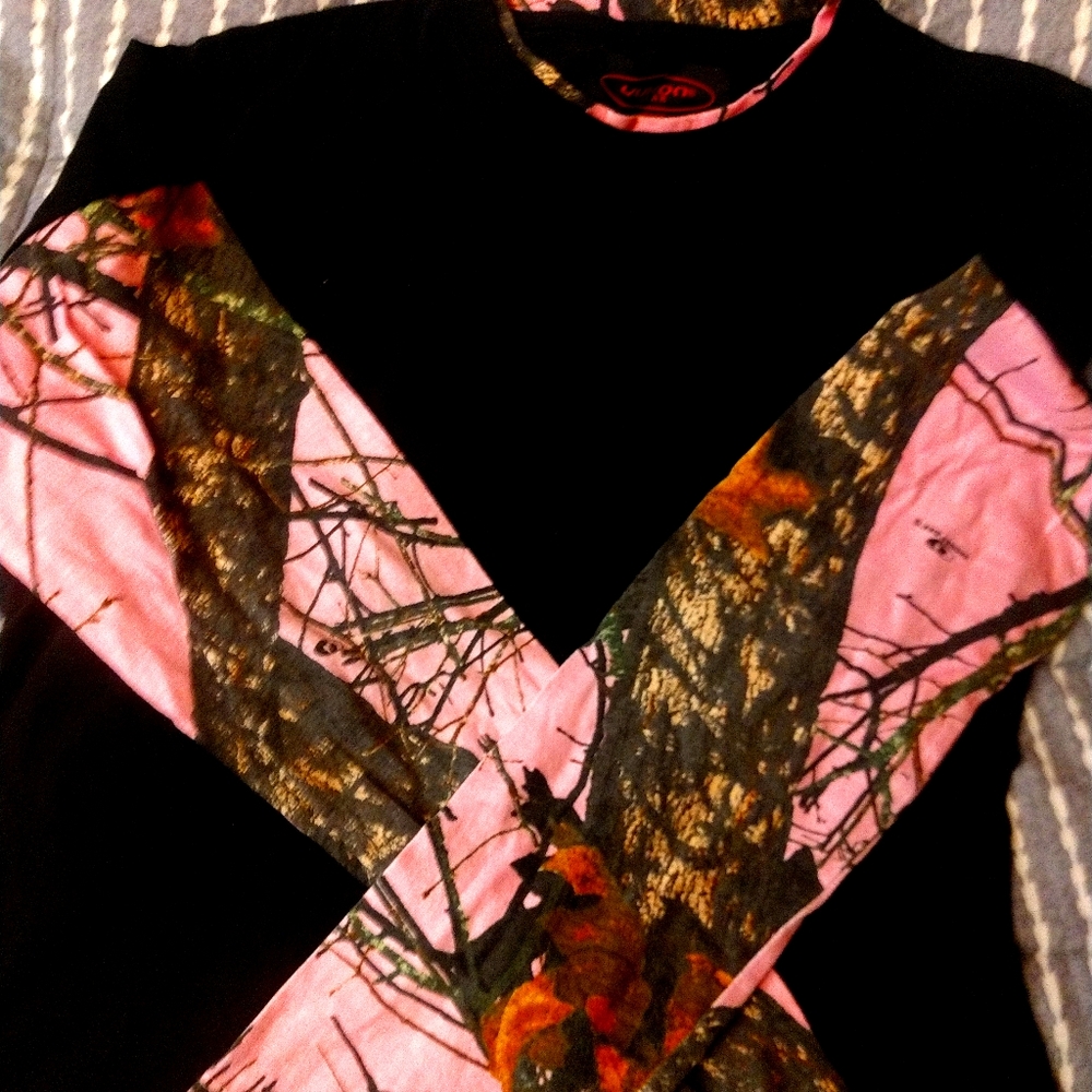 Long sleeve camo